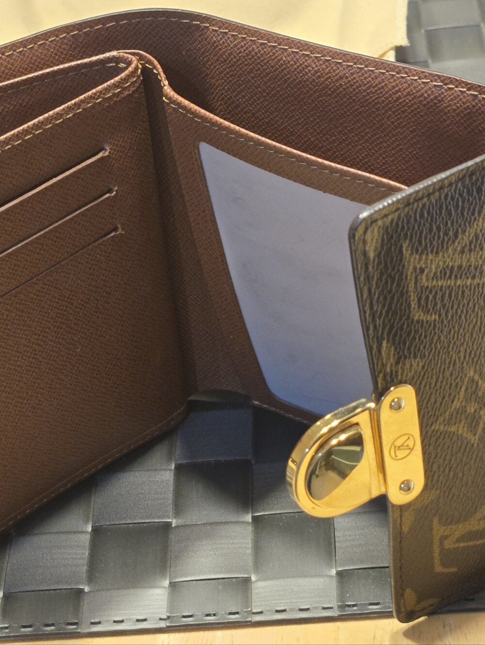 Louis Vuitton Koala Portefeuille Monogram Brown Wallet - Picture 12 of 16